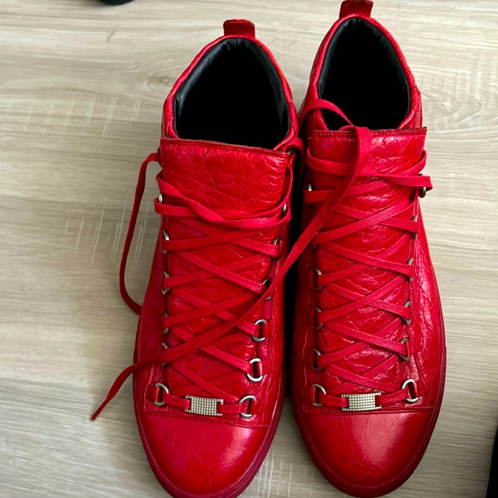 Balenciaga Sneakers - size 42 great condition